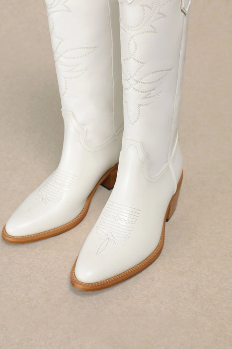 ADEL - WHITE BOOT SHOES